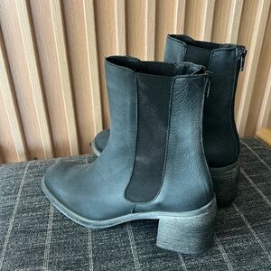NWOT Free People Black zip up ankle boots size 41 or women size 10